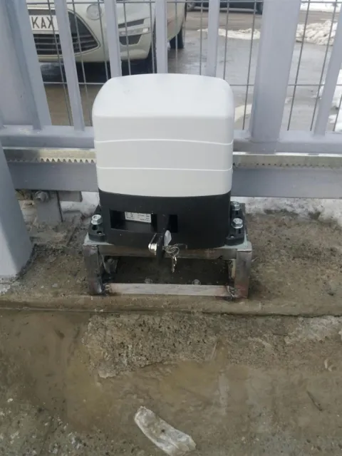 Automatizare poartă culisantă Roger
