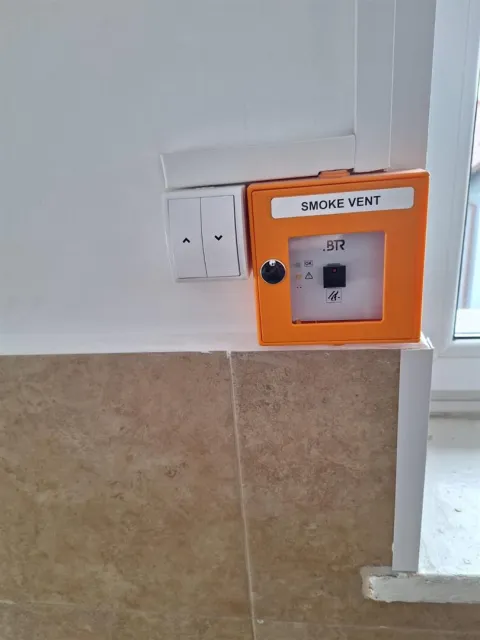 Buton acționare sistem de ventilație