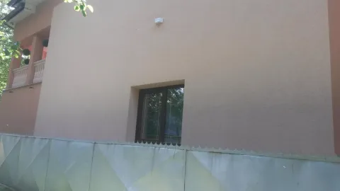 Detecție efracție utilizând detector tip cortină